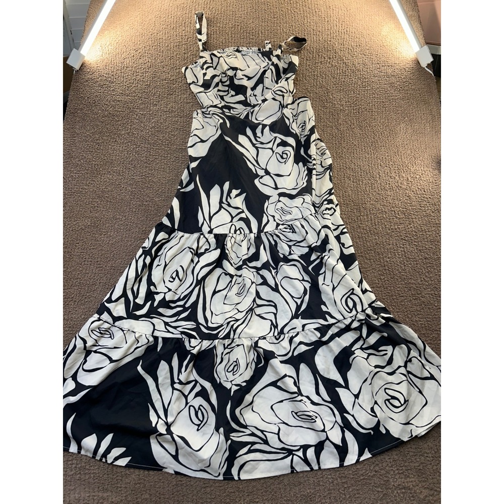 ChicMe Women XL Black White Floral Rose Print Tiered Cut Out Maxi Dress ODS5504